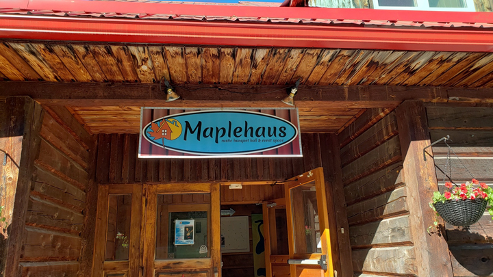 Maplehaus