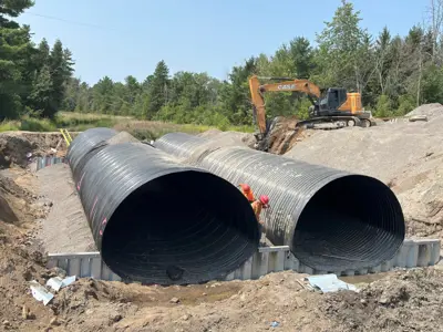 Robertson-Twin-Pipes-web-crop.jpg